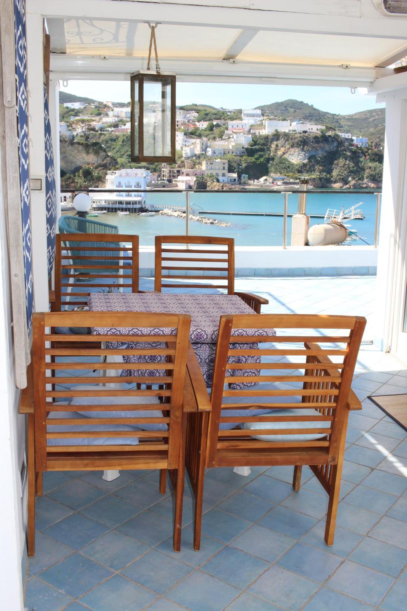 Apartmán La Mansarda Sul Porto Ponza Exteriér fotografie